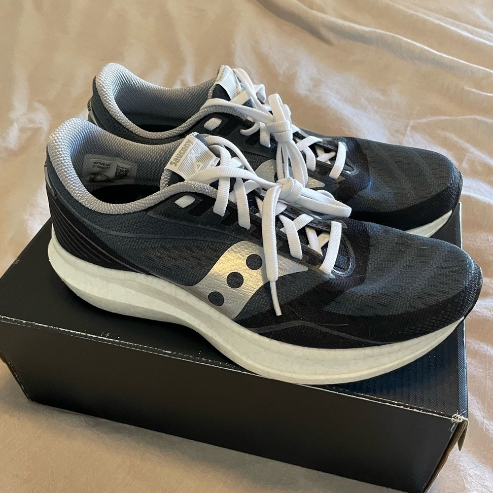 Saucony Endorphin Speed 1 Icon Edition - Womens SZ 10 / Mens SZ 8.5